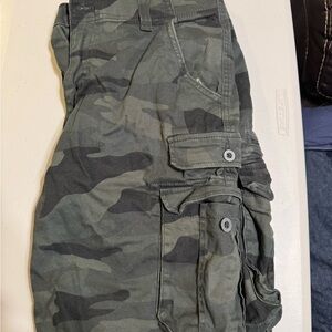 Men's Camouflage Cargo Shorts